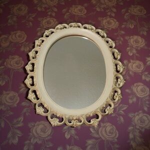 Vintage Syroco Shabby Chic Oval Wall Mirror